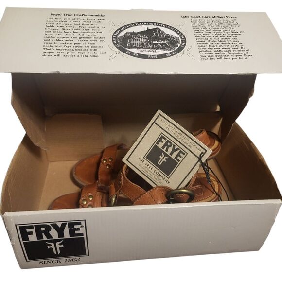 Frye by Anthropologie Mandy T-Strap Leather Sandals in Cognac Brown, Size 6 - Picture 3 of 13